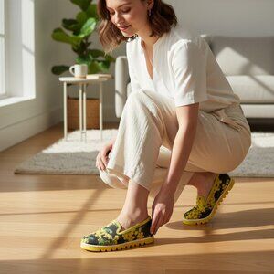 Dolce Gabanna Black Yellow Flower Printed Canvas Slip on Espadrilles Size 6.5